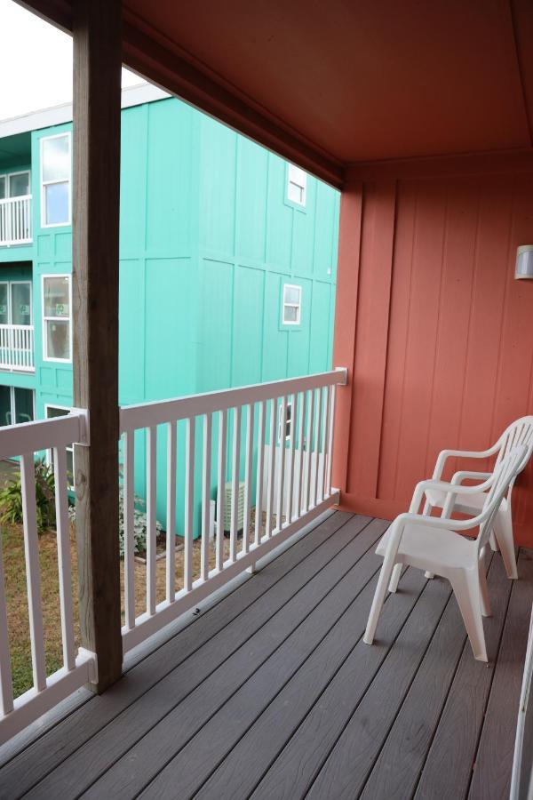 Executive Keys Condominiums On The Beach Порт Арансас Екстериор снимка