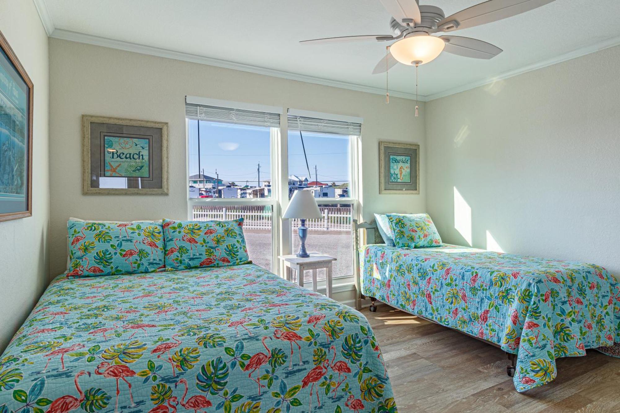 Executive Keys Condominiums On The Beach Порт Арансас Екстериор снимка